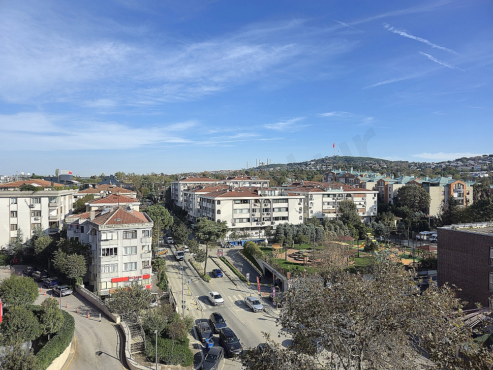Photo of a luxury duplex apartment with city view in Üsküdar, Istanbul.
