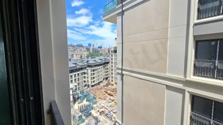 Luxury 4+1 Residence with a Closed Kitchen and Large Balcony in Beşiktaş