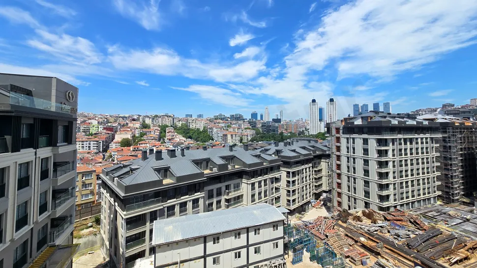 Luxury 4+1 Residence with a Closed Kitchen and Large Balcony in Beşiktaş