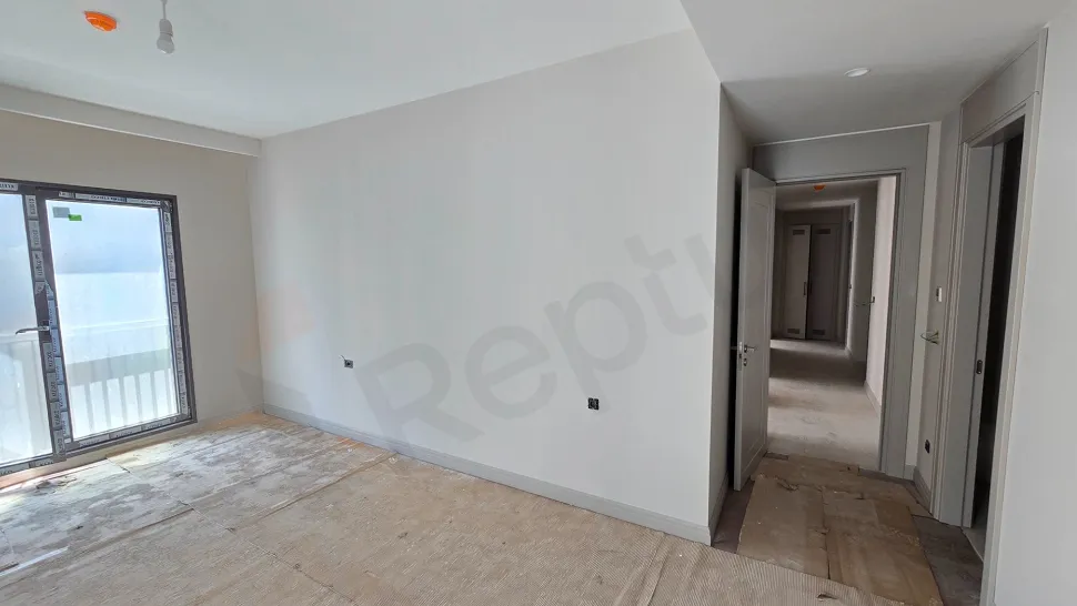 Luxury 4+1 Residence with a Closed Kitchen and Large Balcony in Beşiktaş
