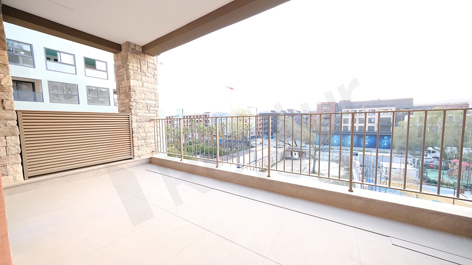 Image of a spacious balcony.