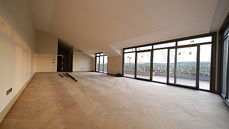 Massive 4.5+1 Penthouse in Gokturk: Record-Breaking 173m² Terrace