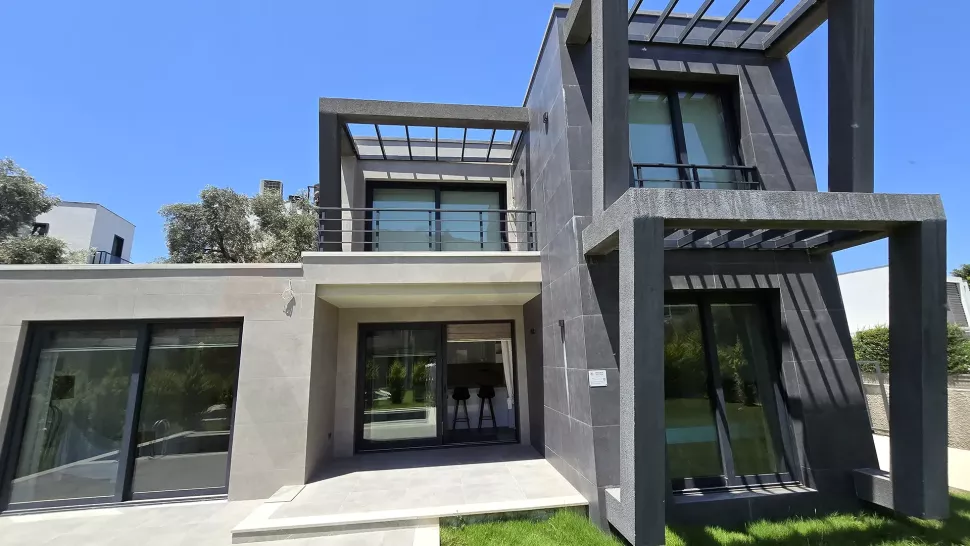 Bodrum Modern Villa: Private Pool, Furnished & Citizenship Ready