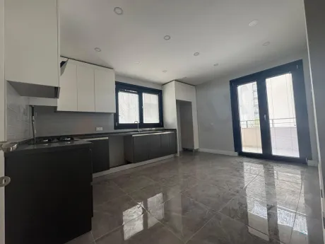 Modern and spacious kitchen area design