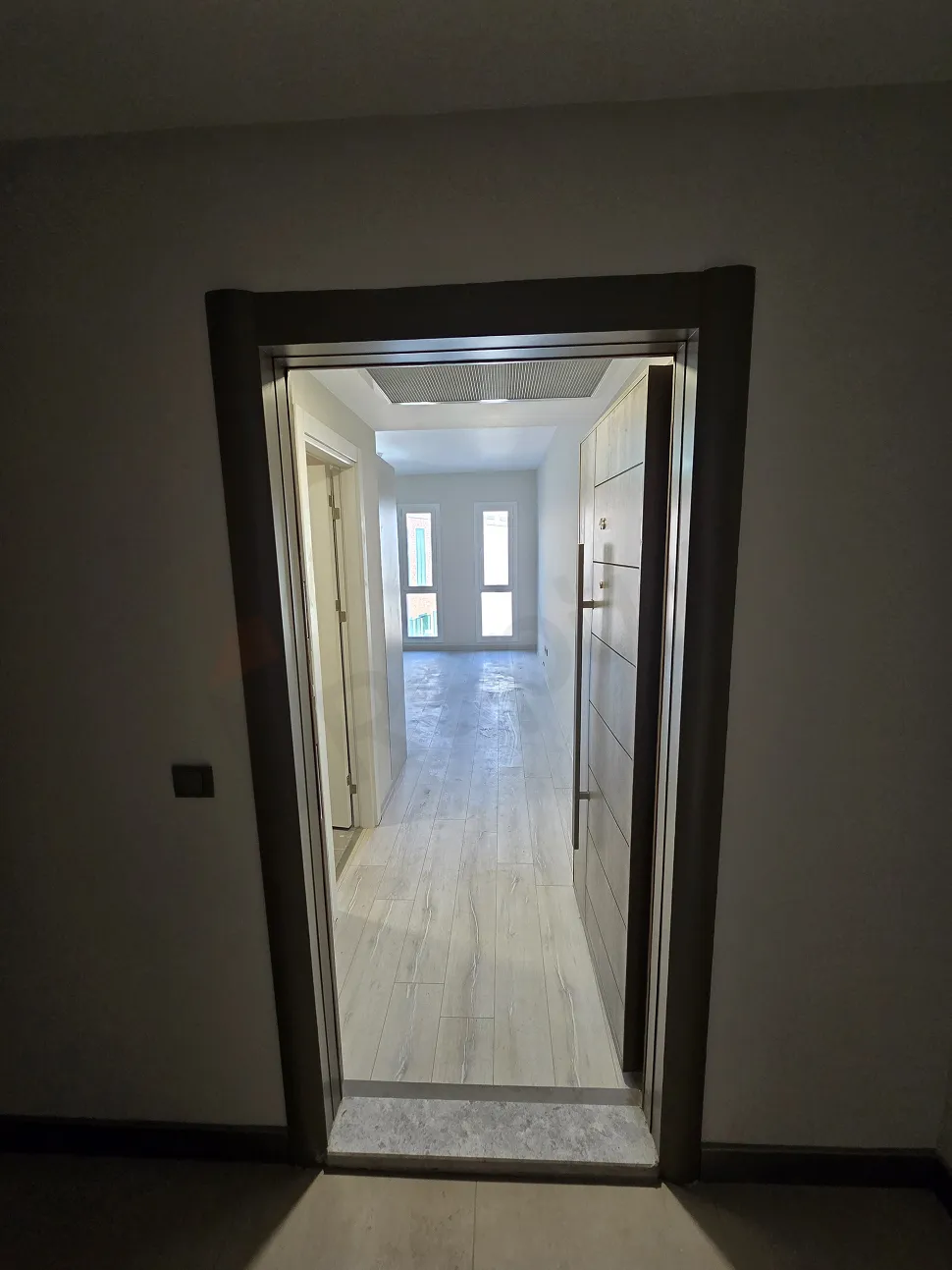 Modern 1+0 Studio with City Views in Meydan Ardıçlı