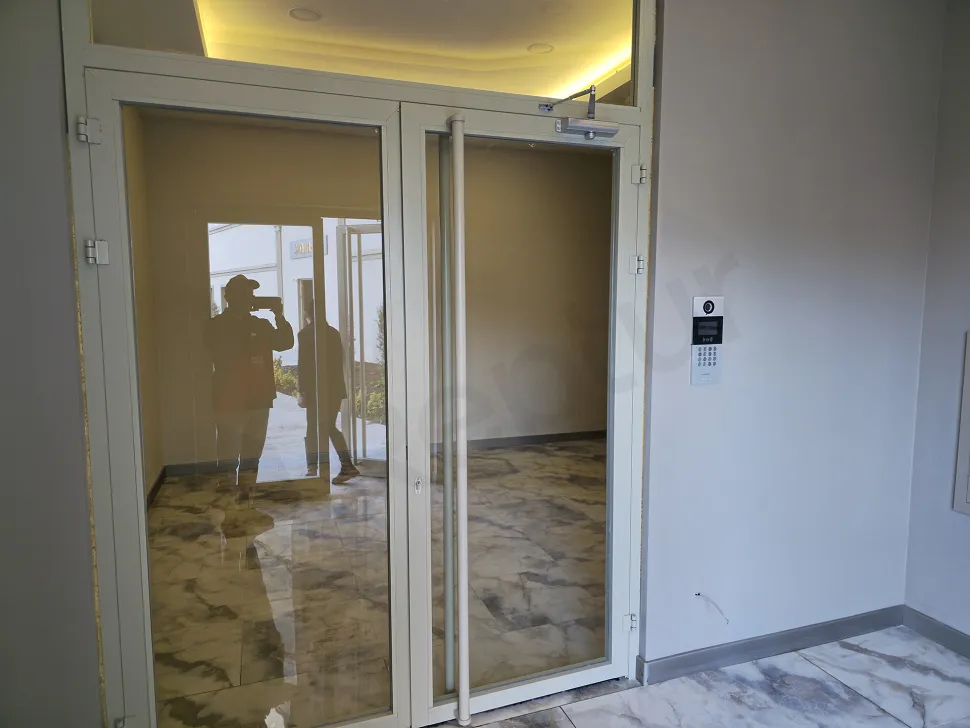 Modern 1+0 Studio with City Views in Meydan Ardıçlı