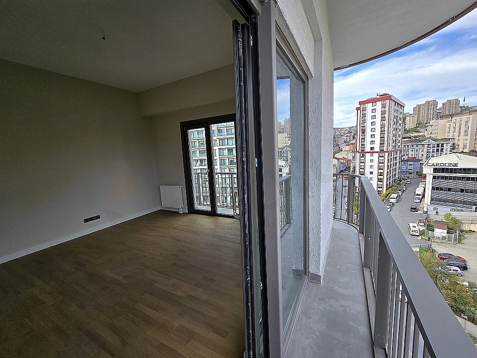 Photo of a spacious balcony apartment. Bright and airy balcony.