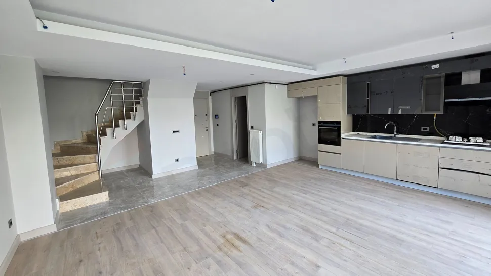 Spacious and bright living room area with modern architecture in Beylikdüzü.