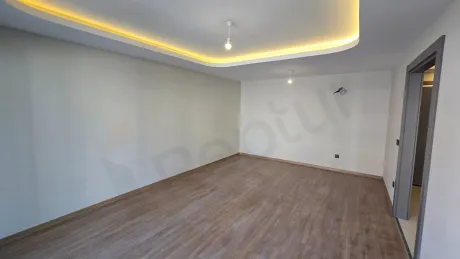 Modern 2+1 on 5th Floor with Enclosed Kitchen | Beylikdüzü