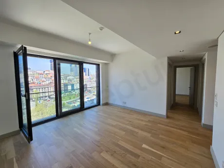 Modern 2+1 with Vibrant City Views and Panoramic Windows