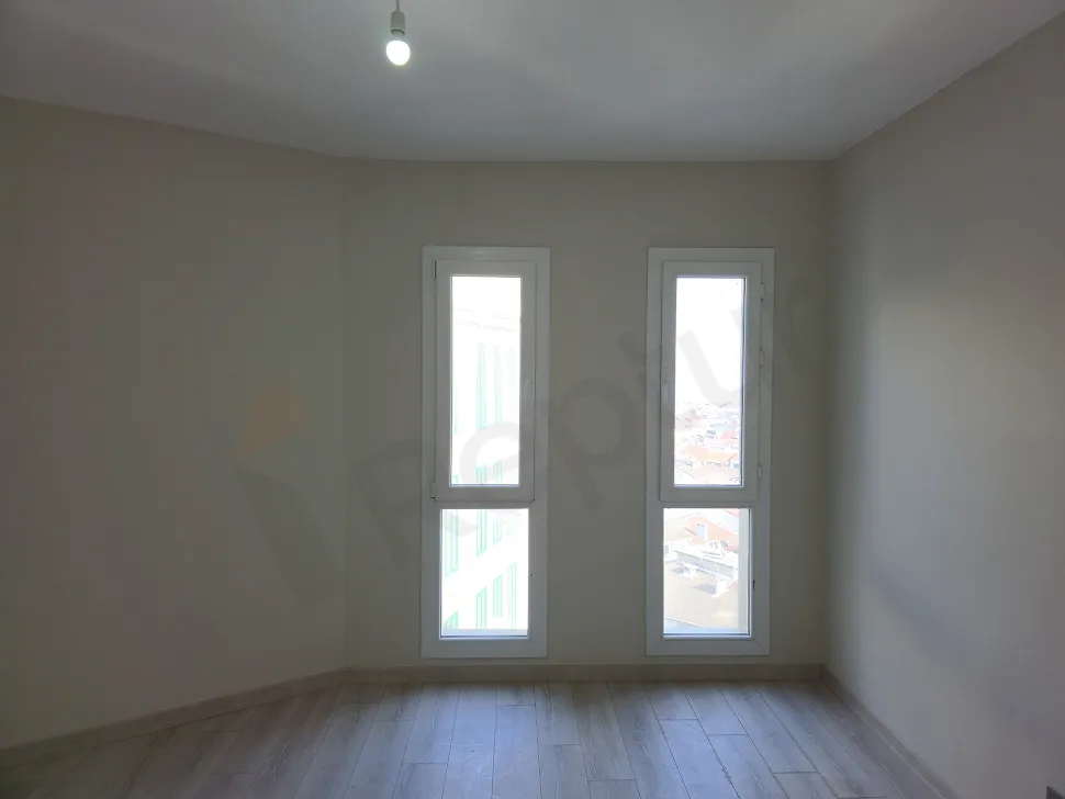 Modern 1+0 Studio with City Views in Meydan Ardıçlı