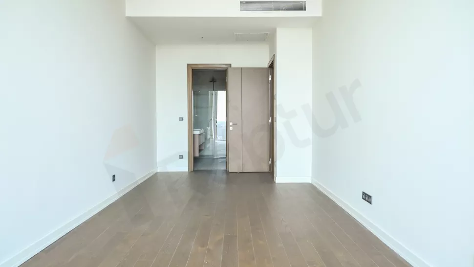 Premium Sariyer Apartment: Modern Amenities & Residency Ready