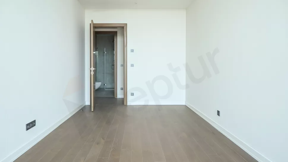Premium Sariyer Apartment: Modern Amenities & Residency Ready