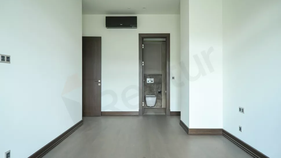 Premium Beyoğlu Apartment with Indoor Pool & Full Social Facilities