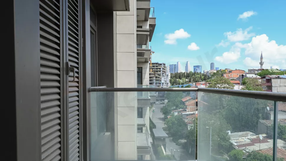 Premium Beyoğlu Apartment: New Build, Facilities & Citizenship Ready