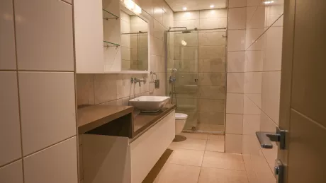 Luxury Bakırköy Apartment with Full Amenities - Citizenship Eligible