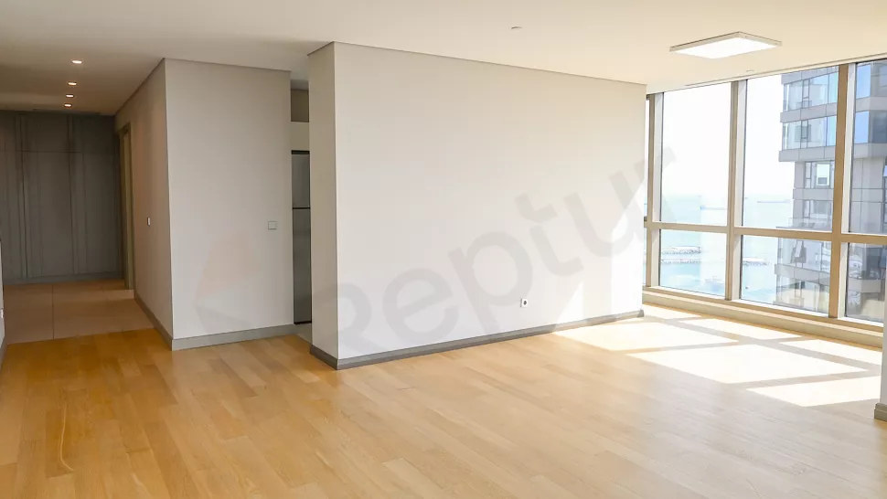 Luxury Bakırköy Apartment with Full Amenities - Citizenship Eligible