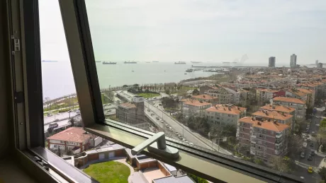 Luxury Bakırköy Apartment with Full Amenities - Citizenship Eligible