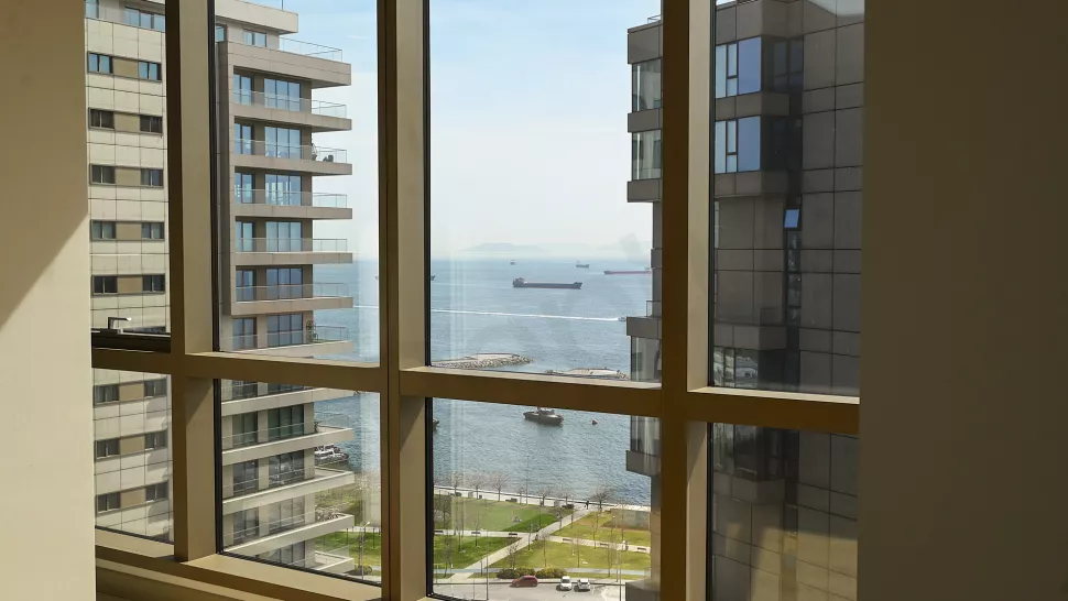 Luxury Bakırköy Apartment with Full Amenities - Citizenship Eligible