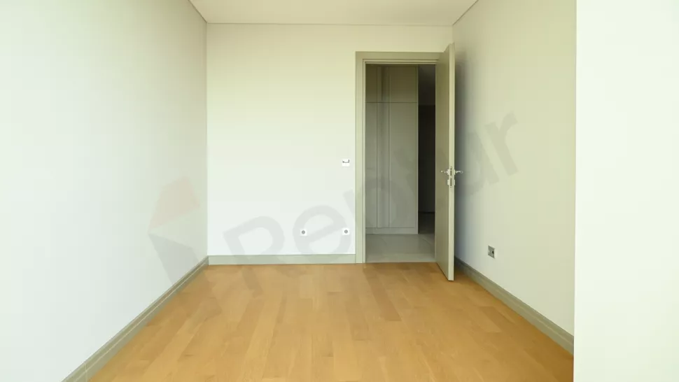 Luxury Seafront Residence in Bakirkoy Istanbul with Premium Amenities