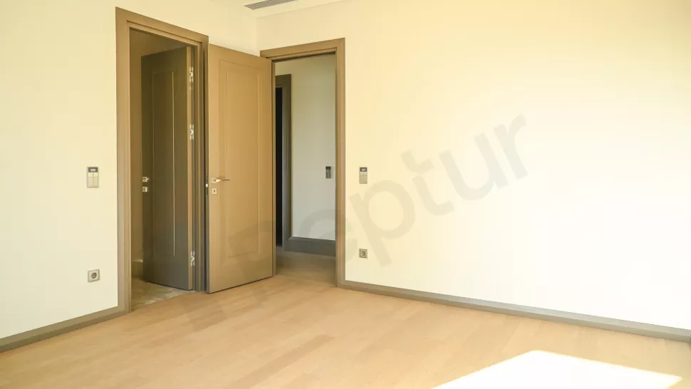Luxury Seafront Apartment in Bakirkoy Istanbul with Premium Amenities