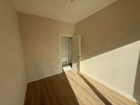 Modern and spacious bedroom view of an apartment for sale in Istanbul Cekmekoy.