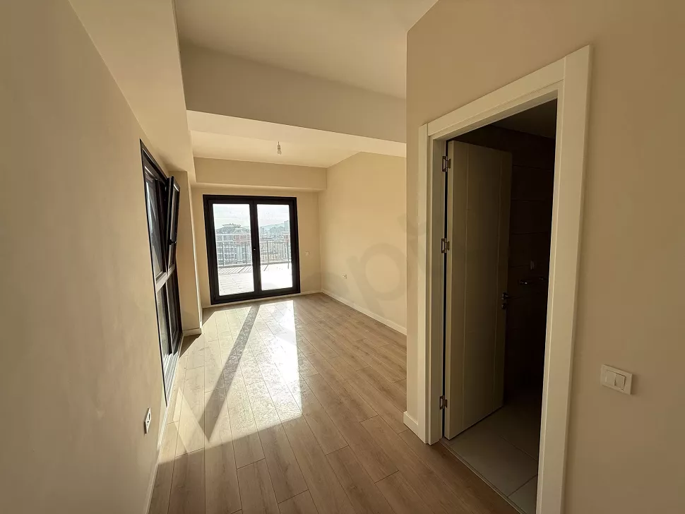 Spacious and bright bedroom area of a modern apartment in Istanbul Çekmeköy.
