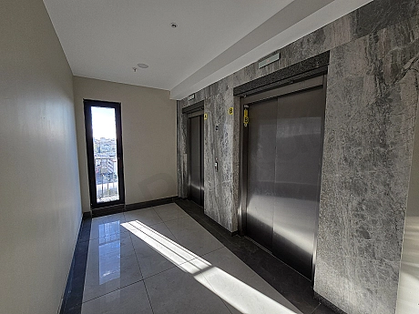 Elevator image of a duplex apartment for sale in Ataşehir.