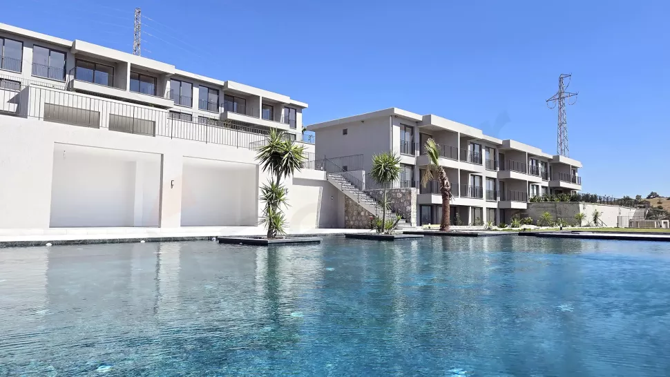 Last 2+1 Unit in a Cozy Low-Rise Complex in Milas-Dorttepe