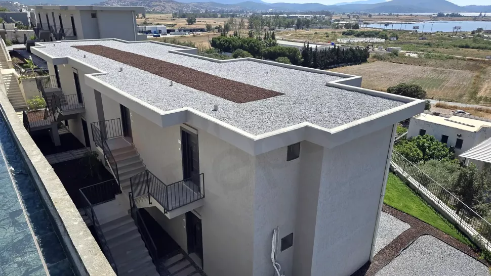 Last 2+1 Unit in a Cozy Low-Rise Complex in Milas-Dorttepe
