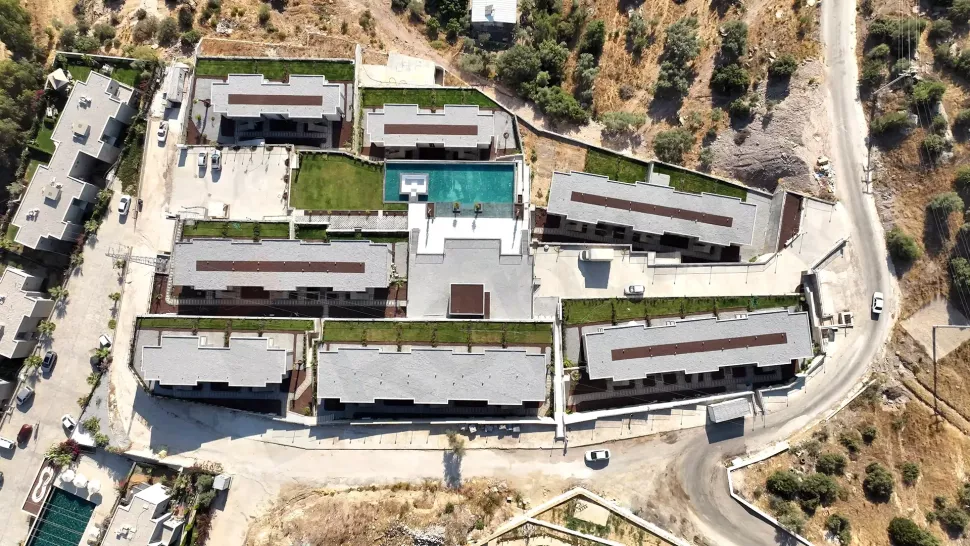 Last 2+1 Unit in a Cozy Low-Rise Complex in Milas-Dorttepe