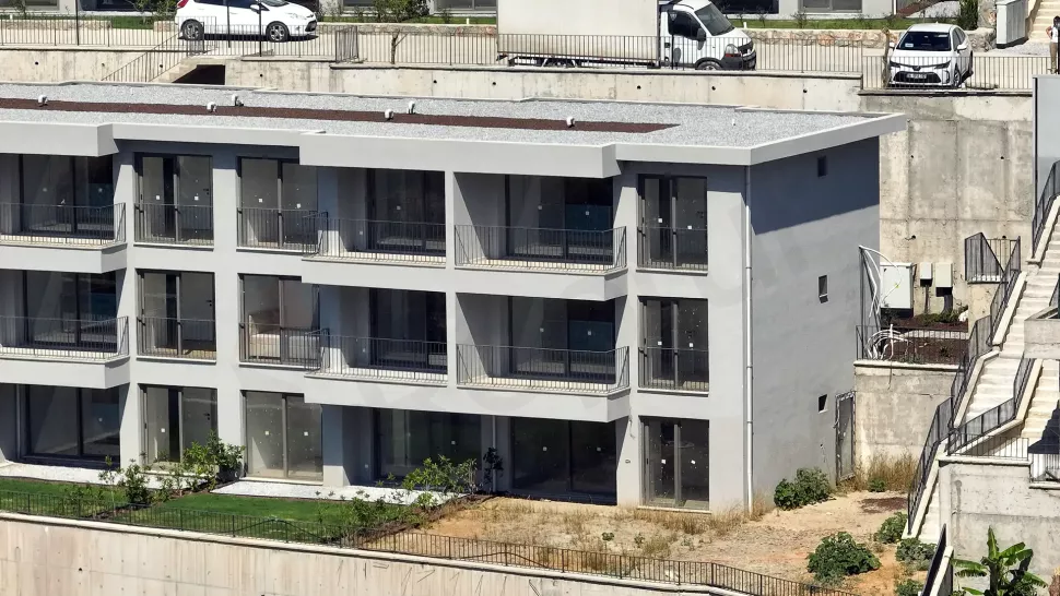 Last 2+1 Unit in a Cozy Low-Rise Complex in Milas-Dorttepe