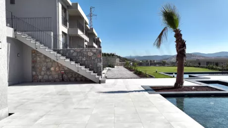 Last 2+1 Unit in a Cozy Low-Rise Complex in Milas-Dorttepe