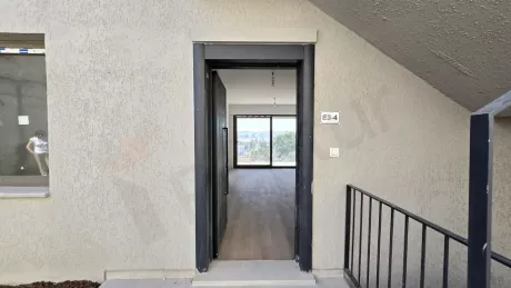 Last 2+1 Unit in a Cozy Low-Rise Complex in Milas-Dorttepe