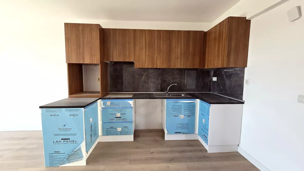 Last 2+1 Unit in a Cozy Low-Rise Complex in Milas-Dorttepe