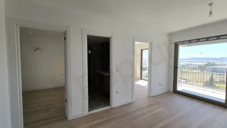 Last 2+1 Unit in a Cozy Low-Rise Complex in Milas-Dorttepe