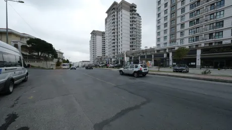 Spacious and organized open parking area of the commercial shop for sale in Başakşehir.