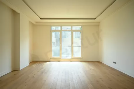 Beyoğlu Luxury Apartment: Citizenship Ready with Indoor Pool & Gym