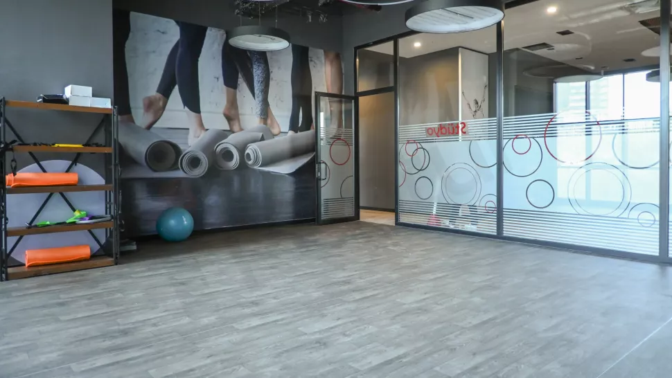 Modern 172sqm Başakşehir Apartment with Indoor Pool & Security