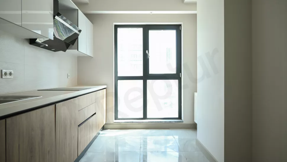 Modern Başakşehir Apartment: Citizenship Ready & New Building
