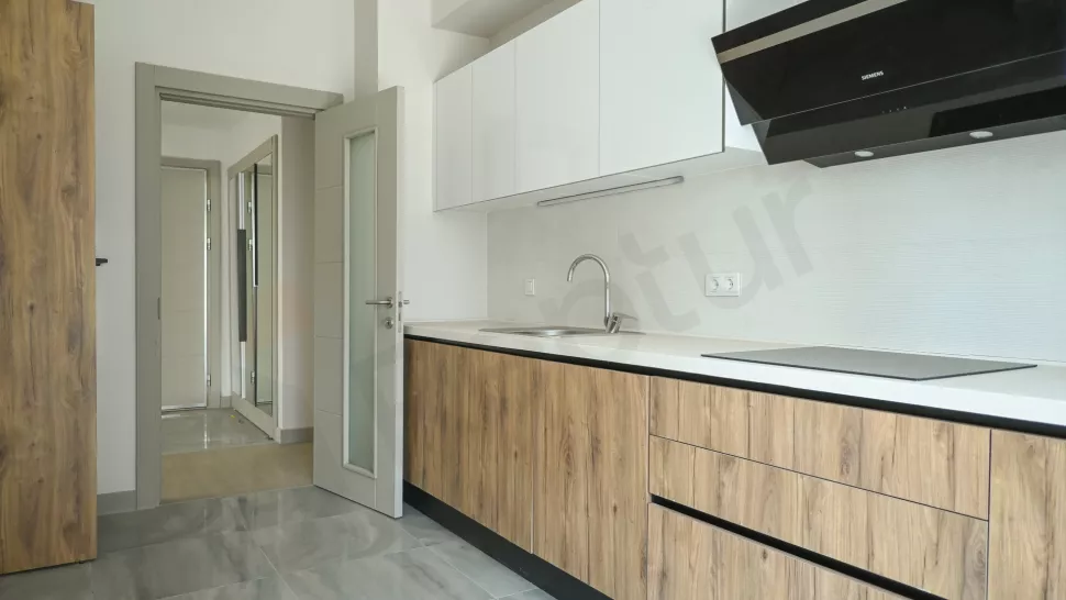 Modern Başakşehir Apartment: Citizenship Ready & New Building