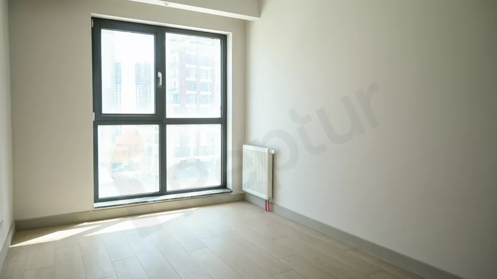 Modern Başakşehir Apartment: Citizenship Ready & New Building