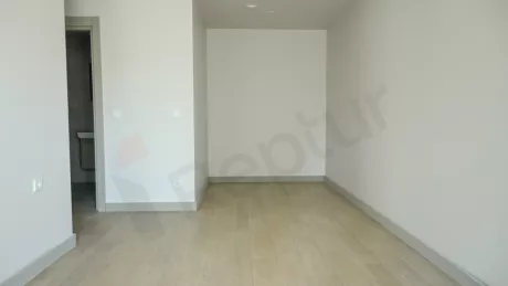 Modern Başakşehir Apartment: Citizenship Ready & New Building