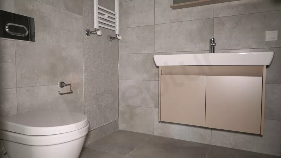 Modern Başakşehir Apartment: Citizenship Ready & New Building
