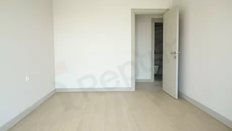 Modern Başakşehir Duplex: 283m², Indoor Pool & Citizenship Ready