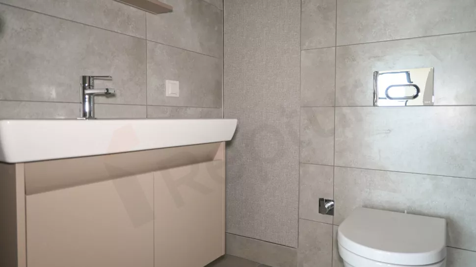 Modern Başakşehir Duplex: 283m², Indoor Pool & Citizenship Ready