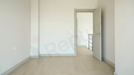Modern Başakşehir Duplex: 283m², Indoor Pool & Citizenship Ready