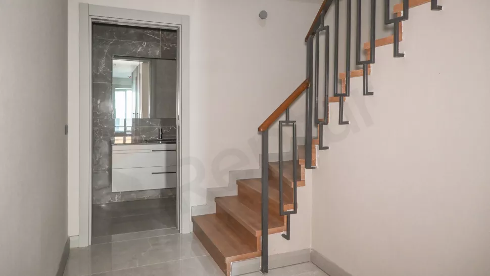 Luxury Duplex in Ümraniye Istanbul with Direct Metro & Full Amenities