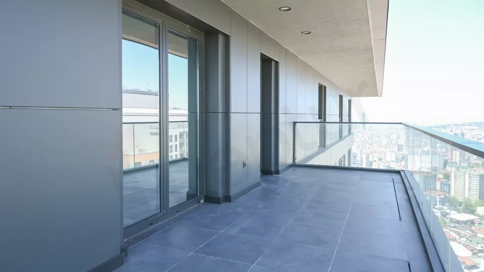 Luxury Duplex in Ümraniye Istanbul with Direct Metro & Full Amenities
