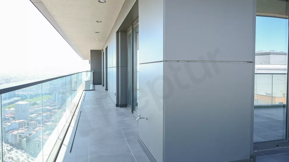 Luxury Duplex in Ümraniye Istanbul with Direct Metro & Full Amenities